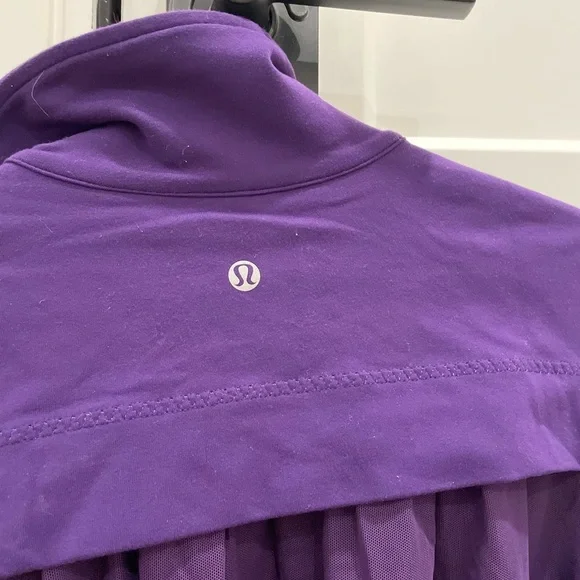 Lululemon Tadasana Mesh Back Jacket - Picture 3 of 3